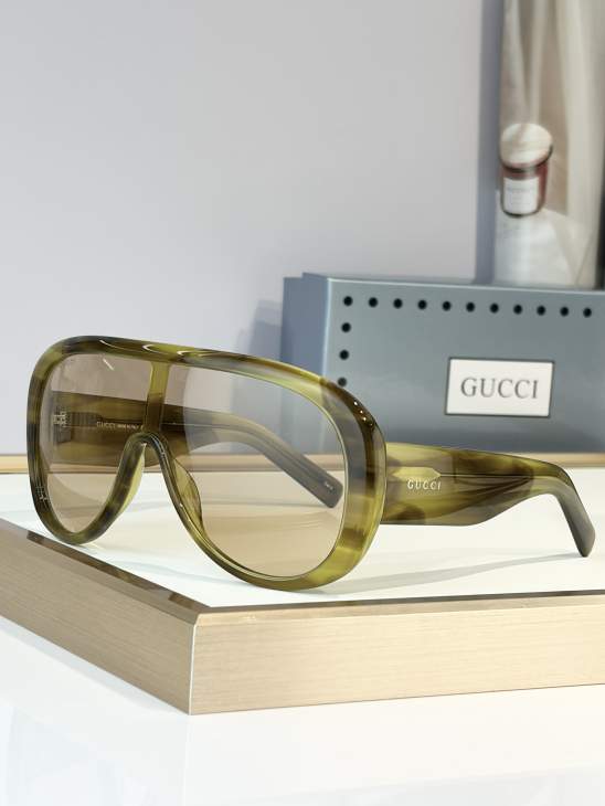 Picture of Gucci Sunglasses _SKUfw79722004fw
